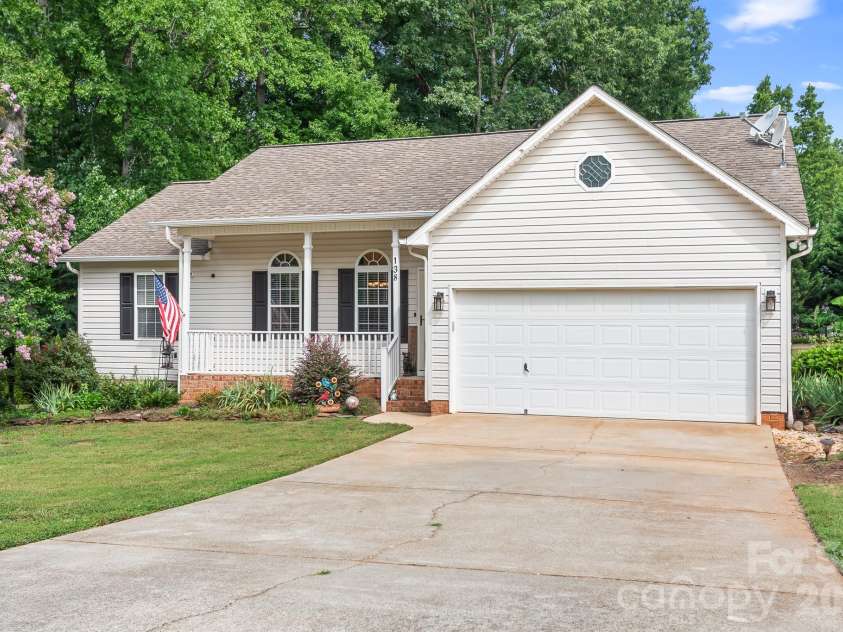 138 Valley Glen Drive, Troutman, NC 28166.  MLS# CAR4406093, YatesRealty ID 39973. 