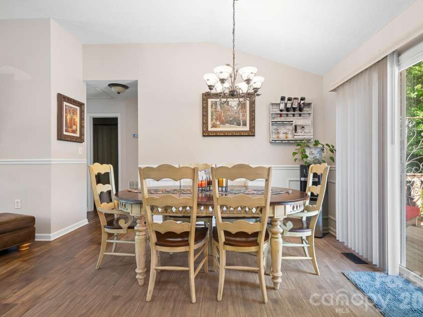 138 Valley Glen Drive, Troutman, NC 28166.  MLS# CAR4406093, YatesRealty ID 39973. 