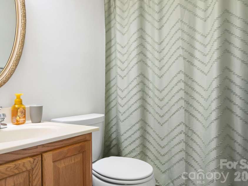138 Valley Glen Drive, Troutman, NC 28166.  MLS# CAR4406093, YatesRealty ID 39973. 