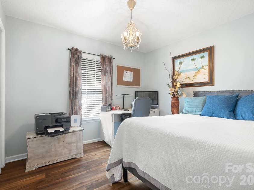 138 Valley Glen Drive, Troutman, NC 28166.  MLS# CAR4406093, YatesRealty ID 39973. 