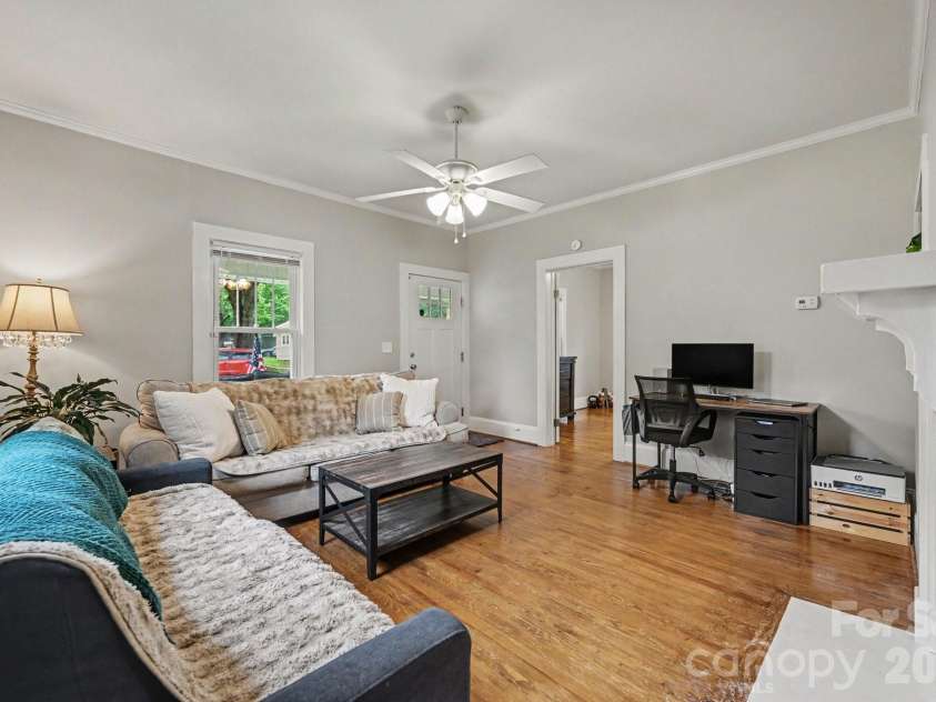 1000 Craven Avenue, Kannapolis, NC 28083.  MLS# CAR4407835, YatesRealty ID 39975. 
