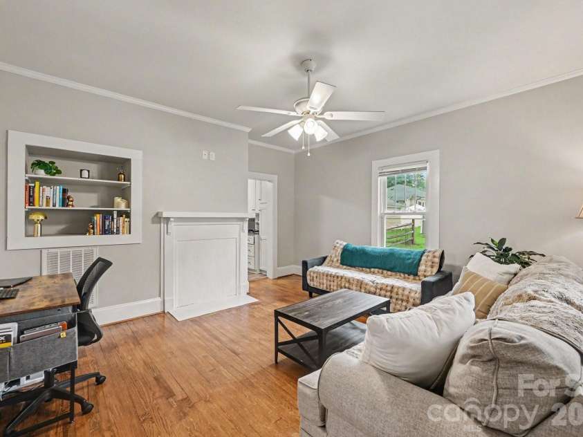 1000 Craven Avenue, Kannapolis, NC 28083.  MLS# CAR4407835, YatesRealty ID 39975. 