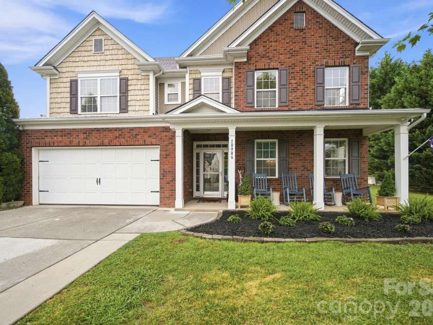 10906 Trout Creek Place, Davidson, NC 28036.  MLS# CAR4407543, YatesRealty ID 39976. Welcome Home
