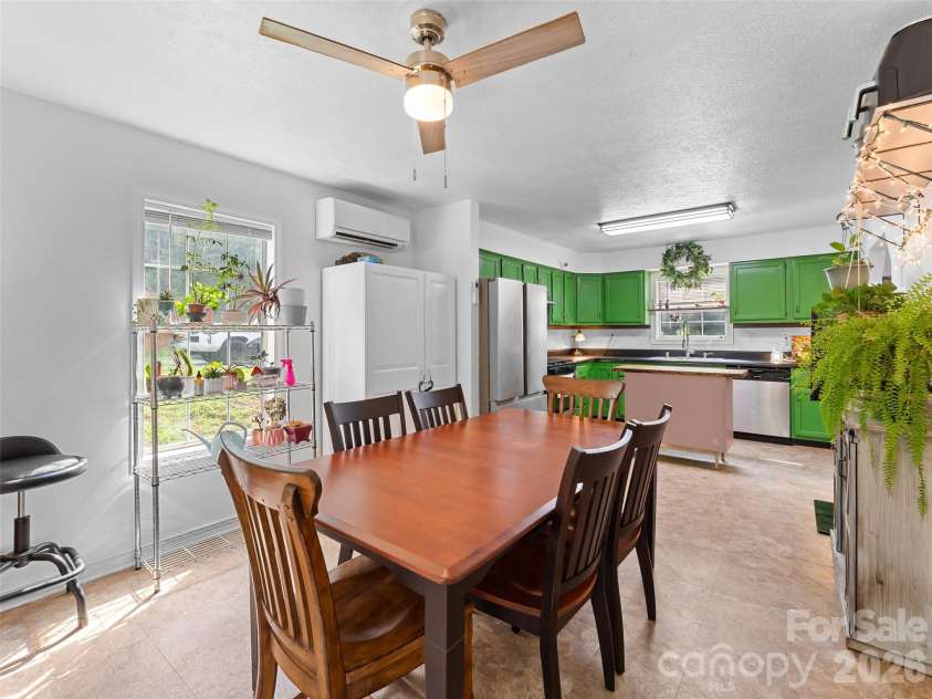 105 Big Bear Drive, Pisgah Forest, NC 28768.  MLS# CAR4403746, YatesRealty ID 39978. Dining Area