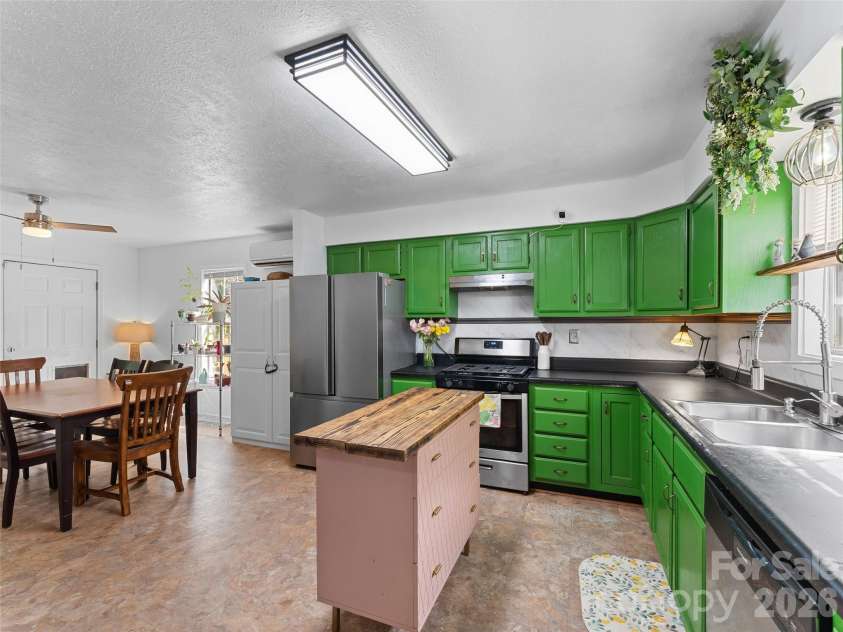 105 Big Bear Drive, Pisgah Forest, NC 28768.  MLS# CAR4403746, YatesRealty ID 39978. Kitchen