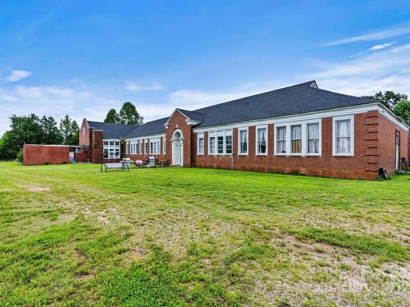 1318 Ostwalt Amity Road, Cleveland, NC 27013.  MLS# CAR4218193, YatesRealty ID 3998. 