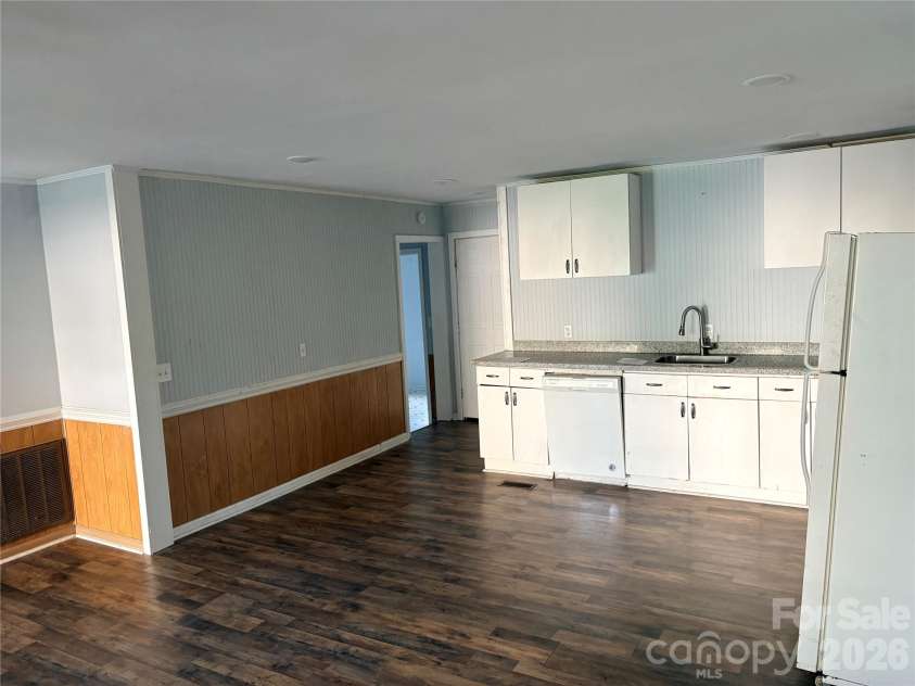 102 York Street, Clover, SC 29710.  MLS# CAR4407867, YatesRealty ID 39980. Dining Area