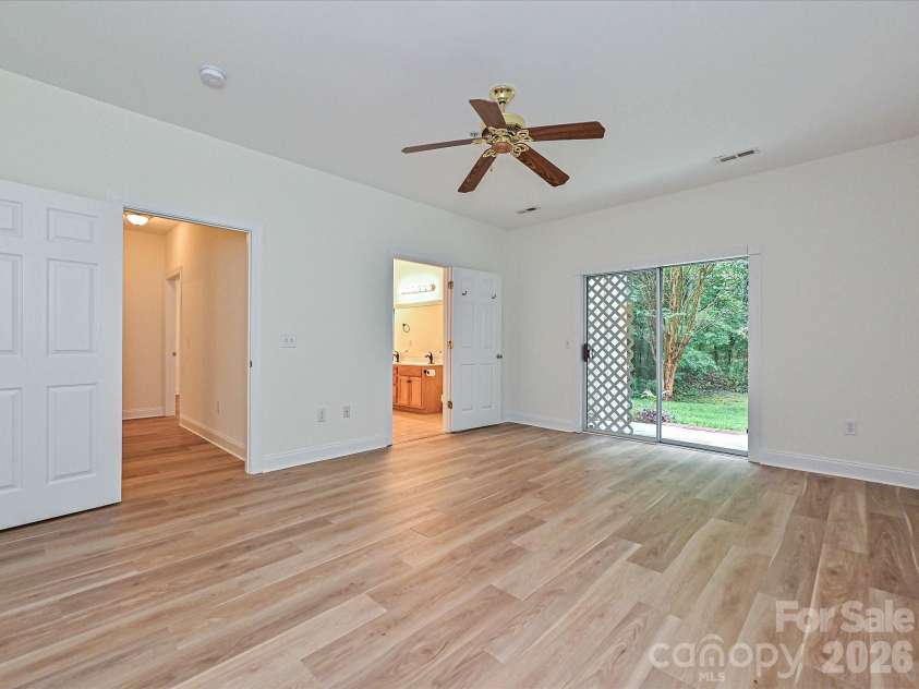 19715 Feriba Place, Cornelius, NC 28031.  MLS# CAR4407221, YatesRealty ID 39981. Primary Bedroom