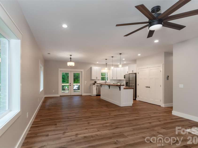 79 Midway Drive, Sylva, NC 28779.  MLS# CAR4407901, YatesRealty ID 39986. 