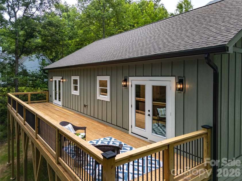 79 Midway Drive, Sylva, NC 28779.  MLS# CAR4407901, YatesRealty ID 39986. 