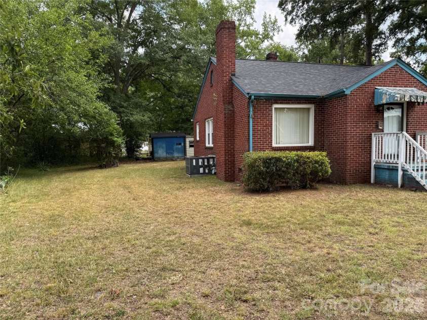 945 Confederate Avenue, Rock Hill, SC 29730.  MLS# CAR4400873, YatesRealty ID 39987. 