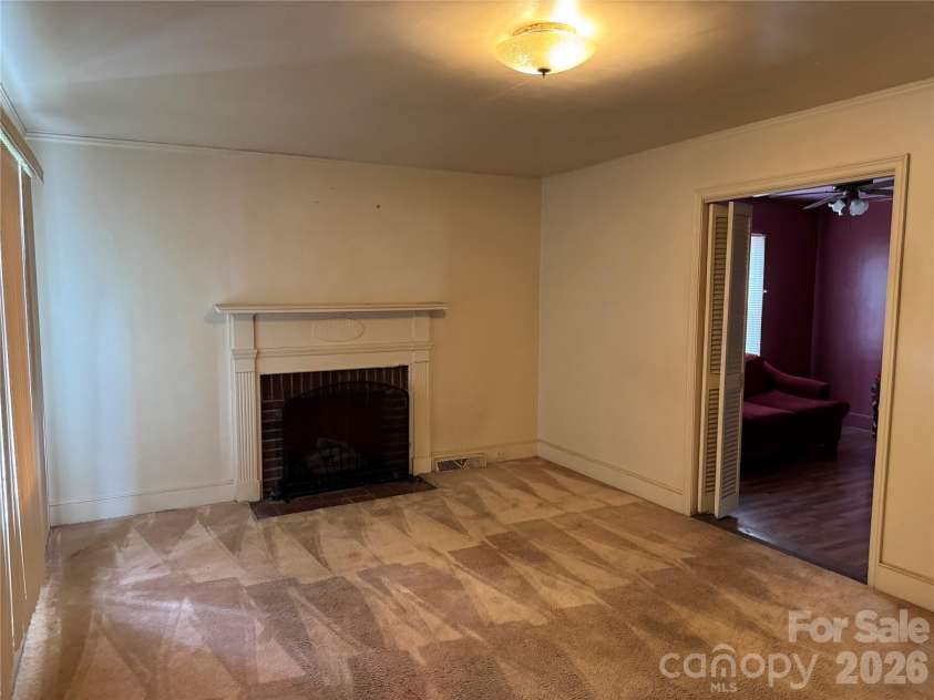 945 Confederate Avenue, Rock Hill, SC 29730.  MLS# CAR4400873, YatesRealty ID 39987. 