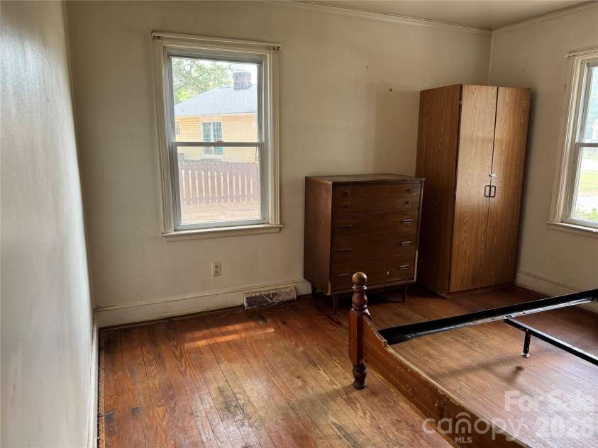 945 Confederate Avenue, Rock Hill, SC 29730.  MLS# CAR4400873, YatesRealty ID 39987. 