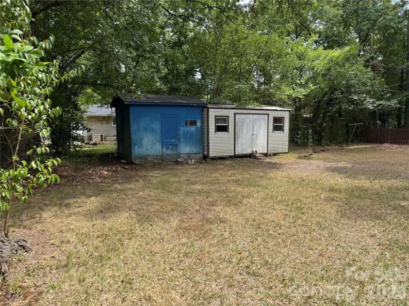 945 Confederate Avenue, Rock Hill, SC 29730.  MLS# CAR4400873, YatesRealty ID 39987. 