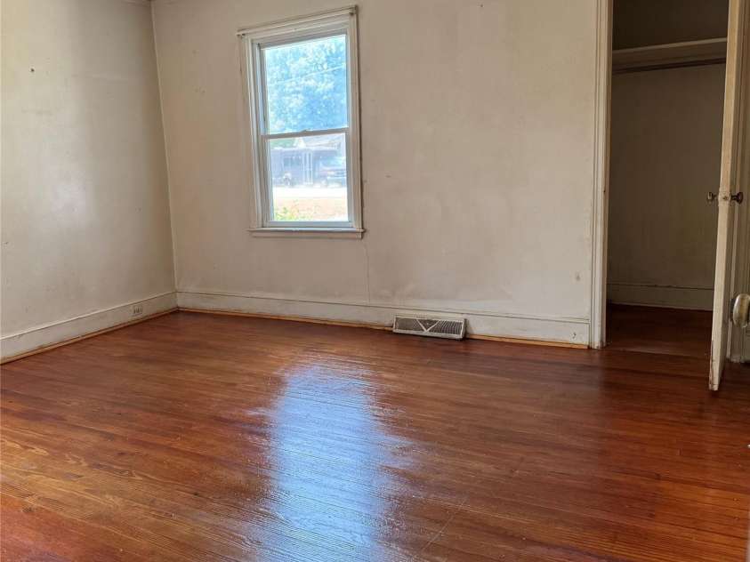 945 Confederate Avenue, Rock Hill, SC 29730.  MLS# CAR4400873, YatesRealty ID 39987. 