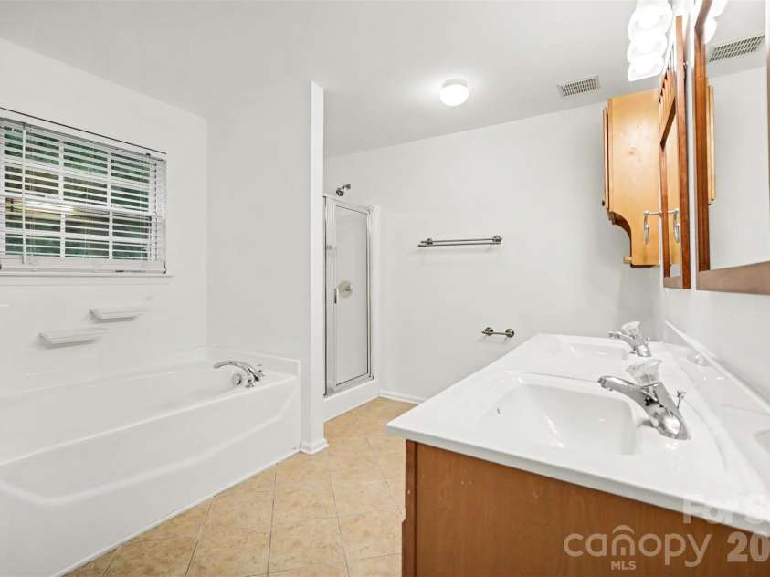 2006 Cornflower Lane, Indian Trail, NC 28079.  MLS# CAR4401351, YatesRealty ID 39988. 