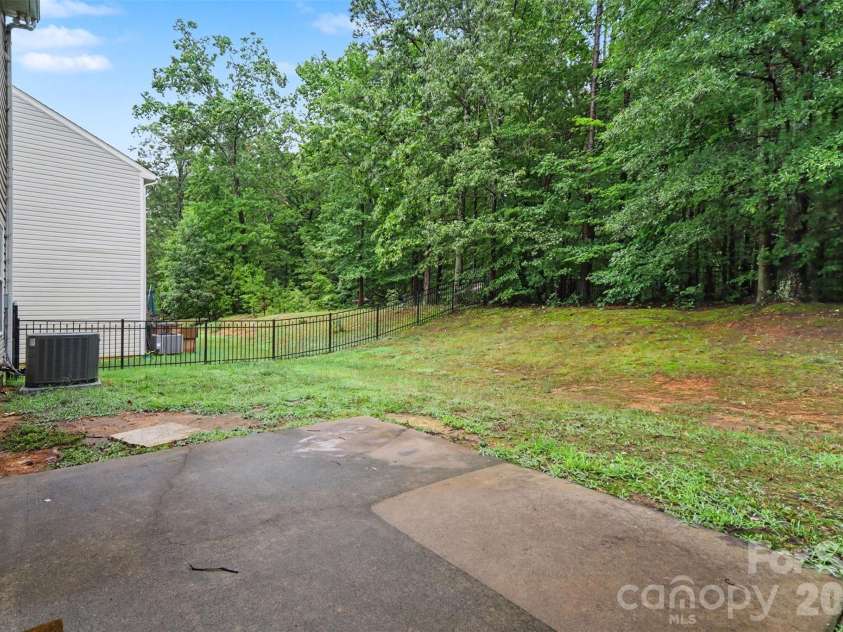 2006 Cornflower Lane, Indian Trail, NC 28079.  MLS# CAR4401351, YatesRealty ID 39988. 