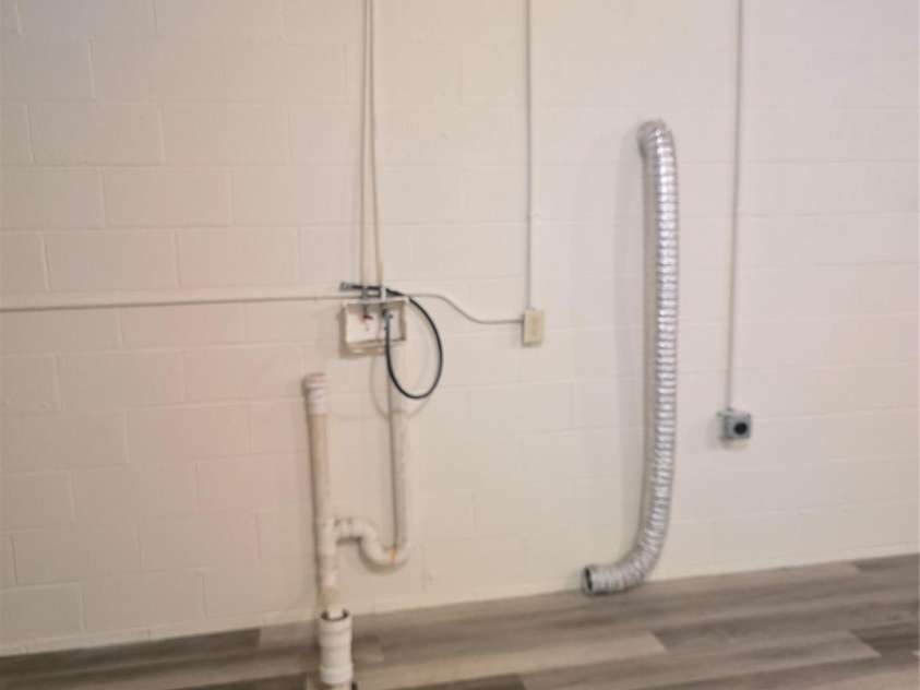 608 Sharon Drive, Statesville, NC 28625.  MLS# CAR4271825, YatesRealty ID 39988. 