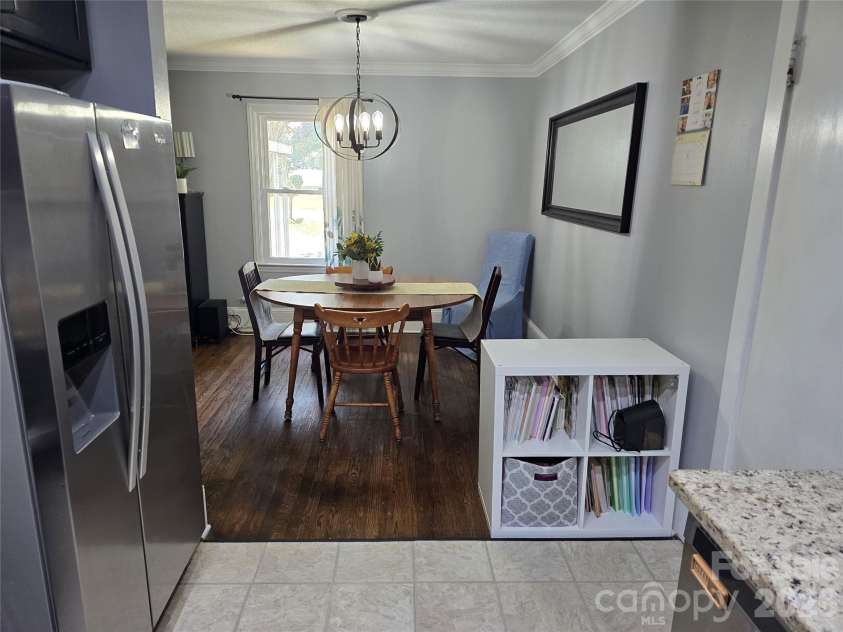 2493 Oakwood Circle, Rock Hill, SC 29732.  MLS# CAR4405572, YatesRealty ID 39989. 