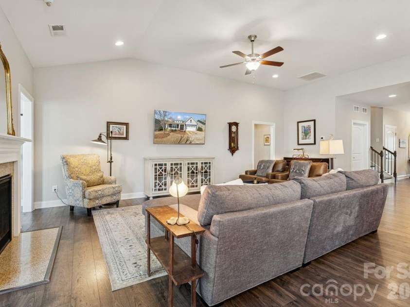1109 Mayapple Way, Belmont, NC 28012.  MLS# CAR4347744, YatesRealty ID 3999. 