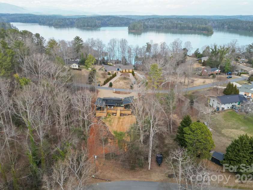5933 Holiday Shores Avenue, Nebo, NC 28761.  MLS# CAR4220387, YatesRealty ID 3999. 