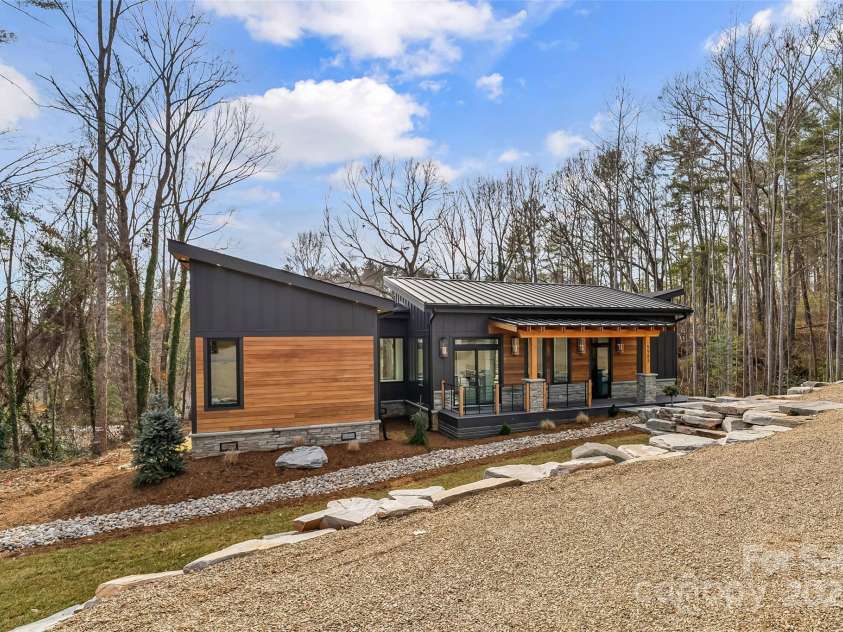 5933 Holiday Shores Avenue, Nebo, NC 28761.  MLS# CAR4220387, YatesRealty ID 3999. 