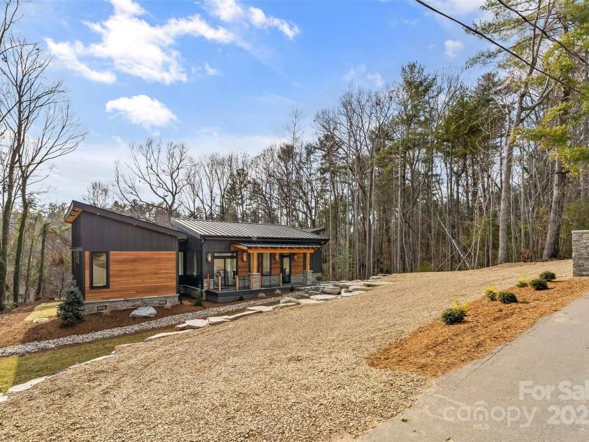 5933 Holiday Shores Avenue, Nebo, NC 28761.  MLS# CAR4220387, YatesRealty ID 3999. 