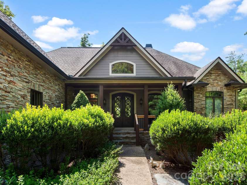600 White Water Way, Marshall, NC 28753.  MLS# CAR4403673, YatesRealty ID 39990. 