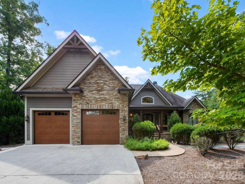 600 White Water Way, Marshall, NC 28753.  MLS# CAR4403673, YatesRealty ID 39990. 