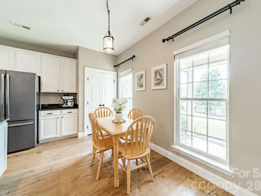 281 Fischer Road, Fort Mill, SC 29715.  MLS# CAR4404502, YatesRealty ID 39993. 