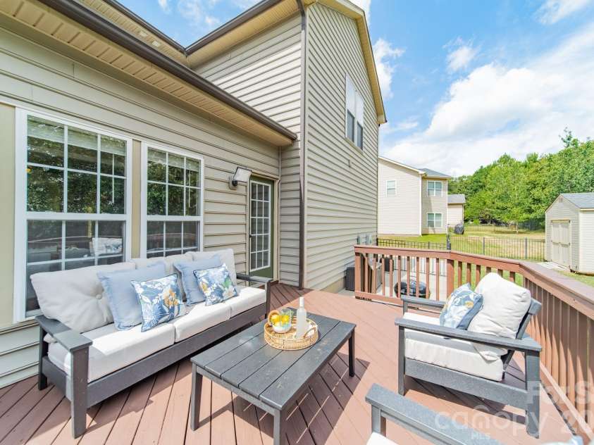 281 Fischer Road, Fort Mill, SC 29715.  MLS# CAR4404502, YatesRealty ID 39993. 