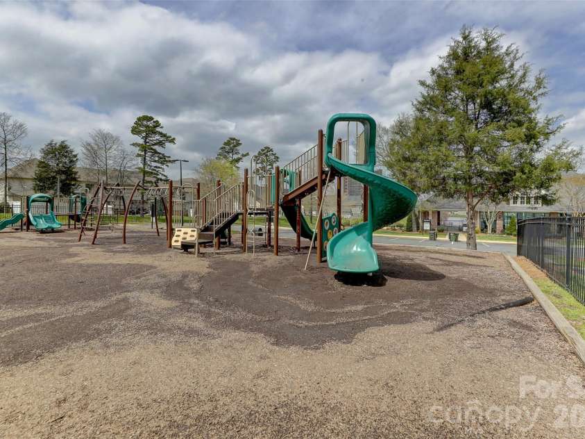 281 Fischer Road, Fort Mill, SC 29715.  MLS# CAR4404502, YatesRealty ID 39993. 