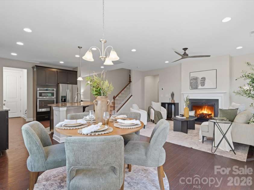 5353 Baker Lane, Clover, SC 29710.  MLS# CAR4401671, YatesRealty ID 39994. Bright and inviting breakfast nook
