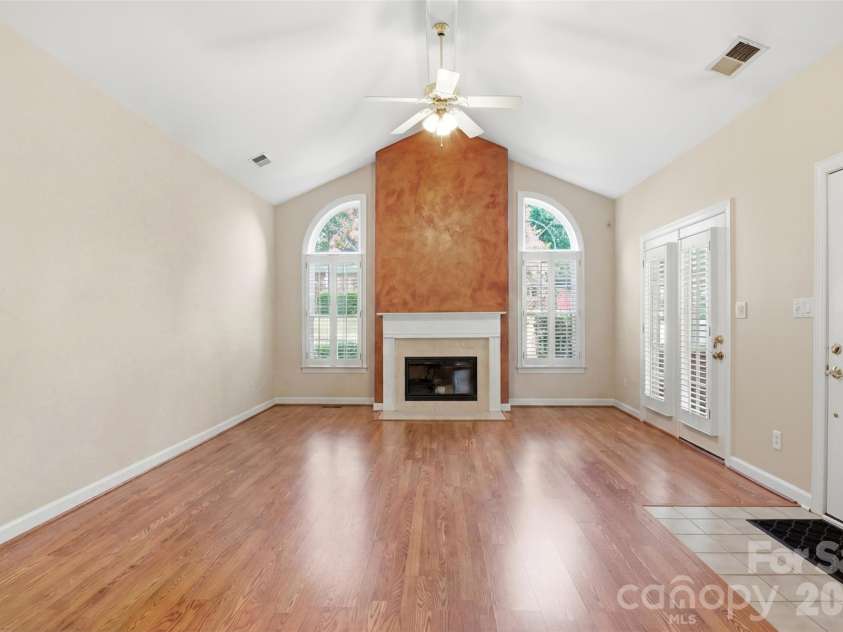 8302 Olde Troon Drive, Charlotte, NC 28277.  MLS# CAR4395601, YatesRealty ID 39995. 