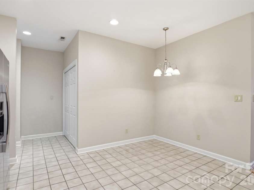 8302 Olde Troon Drive, Charlotte, NC 28277.  MLS# CAR4395601, YatesRealty ID 39995. 