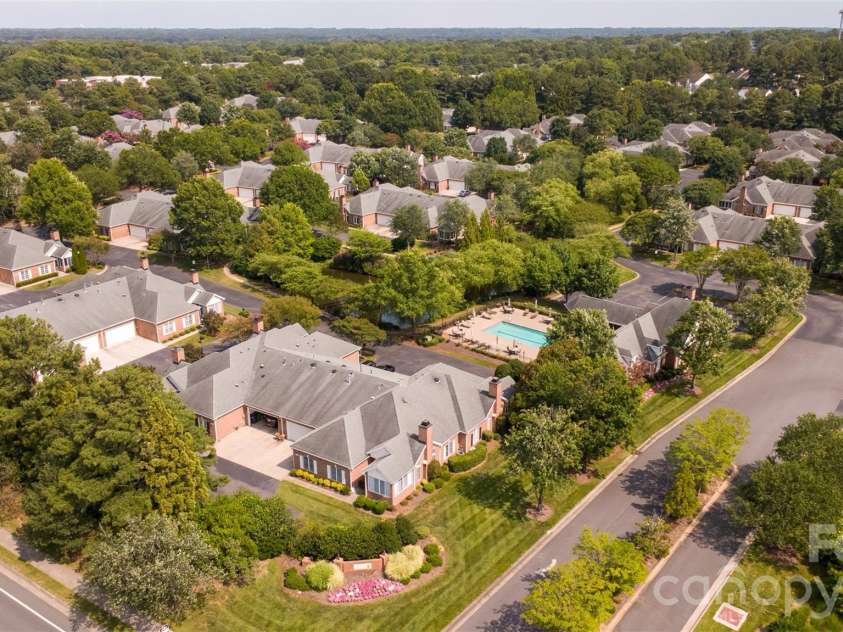 8302 Olde Troon Drive, Charlotte, NC 28277.  MLS# CAR4395601, YatesRealty ID 39995. 