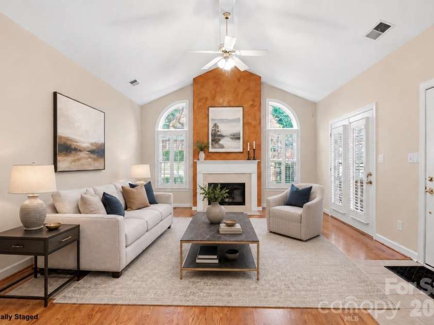8302 Olde Troon Drive, Charlotte, NC 28277.  MLS# CAR4395601, YatesRealty ID 39995. 