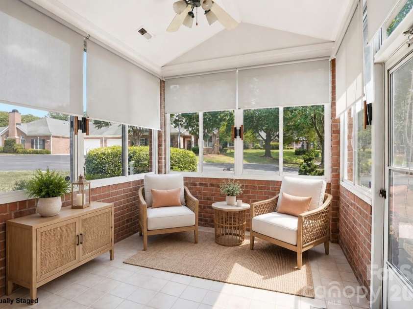 8302 Olde Troon Drive, Charlotte, NC 28277.  MLS# CAR4395601, YatesRealty ID 39995. 