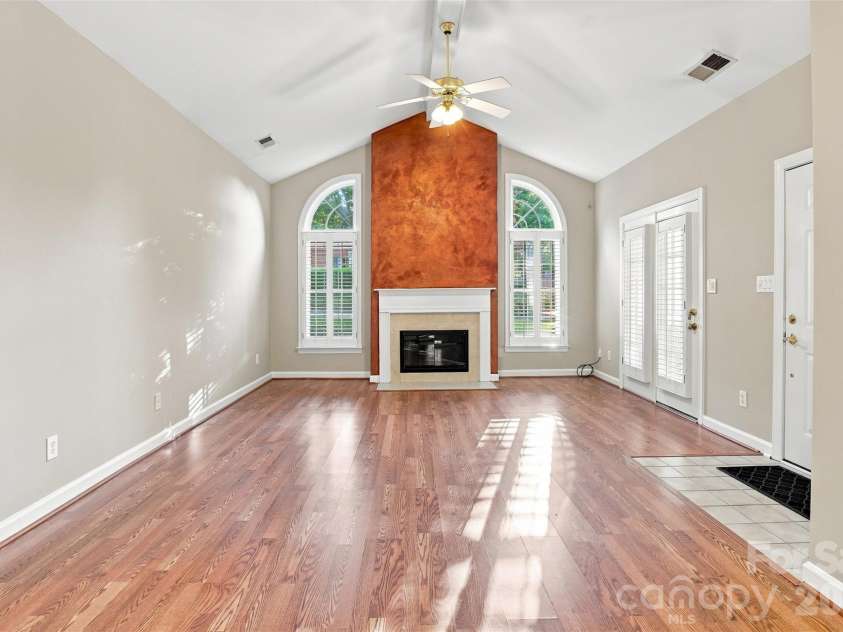 8302 Olde Troon Drive, Charlotte, NC 28277.  MLS# CAR4395601, YatesRealty ID 39995. 