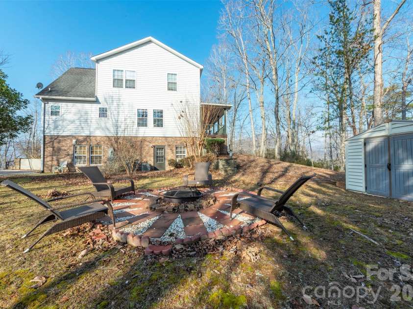 192 Buzzards Place, Lake Lure, NC 28746.  MLS# CAR4407853, YatesRealty ID 39996. 