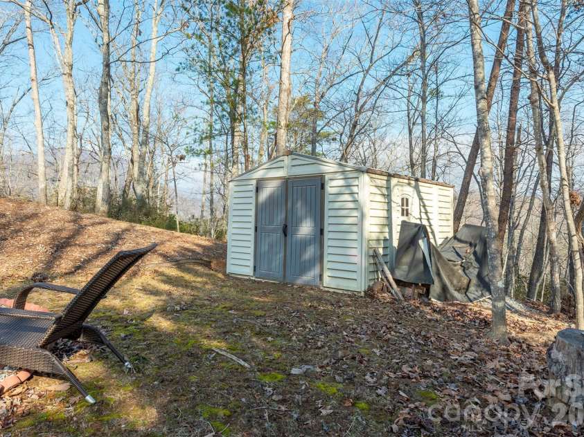 192 Buzzards Place, Lake Lure, NC 28746.  MLS# CAR4407853, YatesRealty ID 39996. 