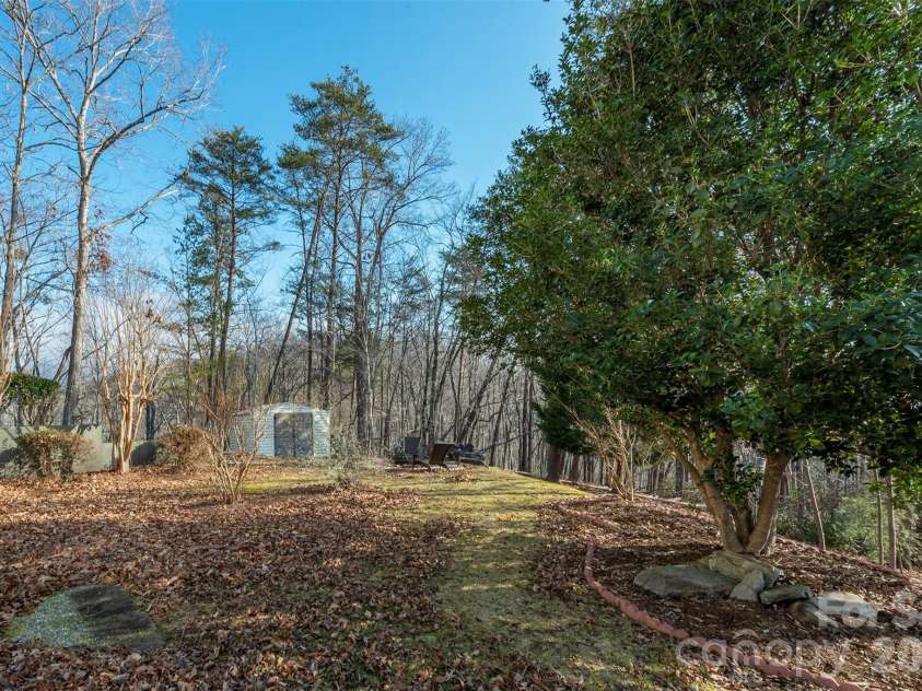 192 Buzzards Place, Lake Lure, NC 28746.  MLS# CAR4407853, YatesRealty ID 39996. 
