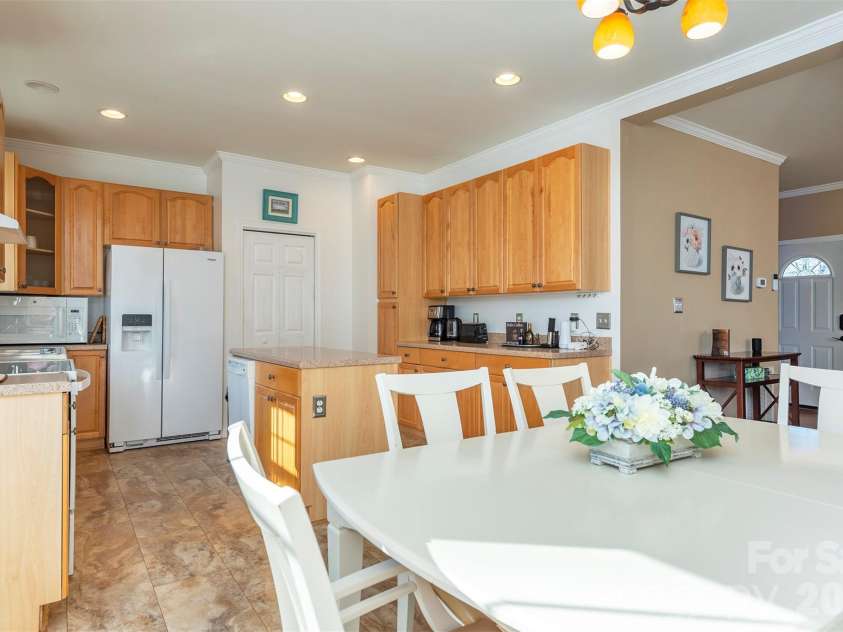 192 Buzzards Place, Lake Lure, NC 28746.  MLS# CAR4407853, YatesRealty ID 39996. 