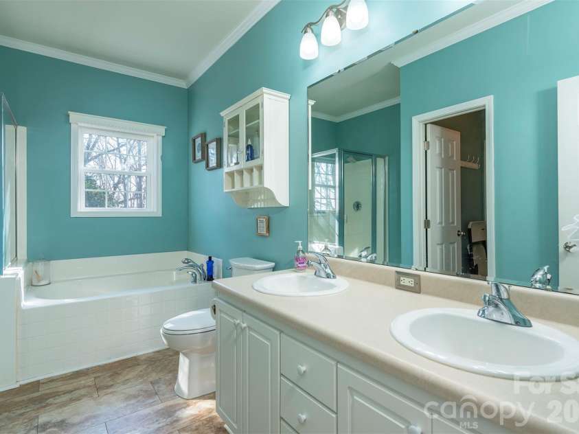 192 Buzzards Place, Lake Lure, NC 28746.  MLS# CAR4407853, YatesRealty ID 39996. 