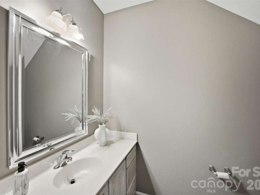 6040 Black Heath Drive, Fort Mill, SC 29707.  MLS# CAR4407314, YatesRealty ID 39998. 