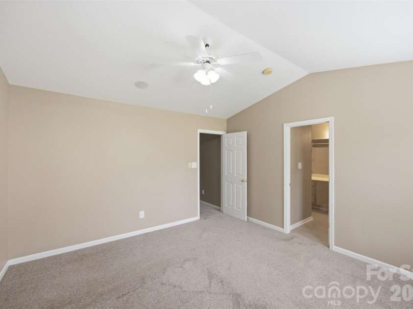 6040 Black Heath Drive, Fort Mill, SC 29707.  MLS# CAR4407314, YatesRealty ID 39998. 
