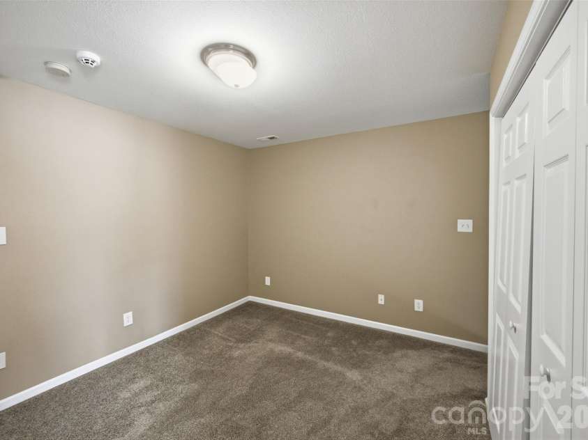 6040 Black Heath Drive, Fort Mill, SC 29707.  MLS# CAR4407314, YatesRealty ID 39998. 