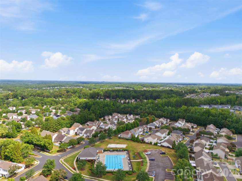 6040 Black Heath Drive, Fort Mill, SC 29707.  MLS# CAR4407314, YatesRealty ID 39998. 