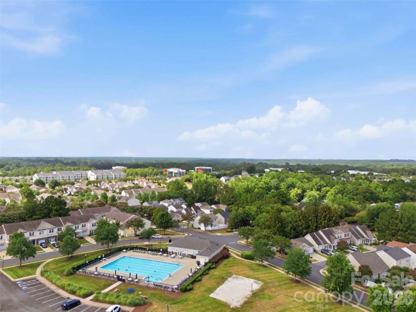 6040 Black Heath Drive, Fort Mill, SC 29707.  MLS# CAR4407314, YatesRealty ID 39998. 
