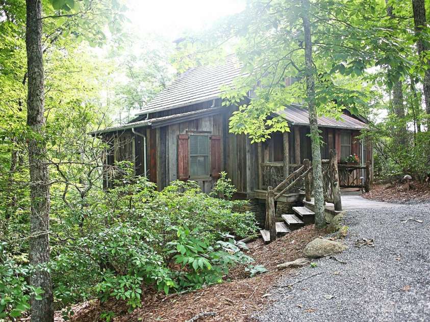 139 (#19) Boarding House Way, Sylva, NC 28779.  MLS# CAR4024847, YatesRealty ID 40. 